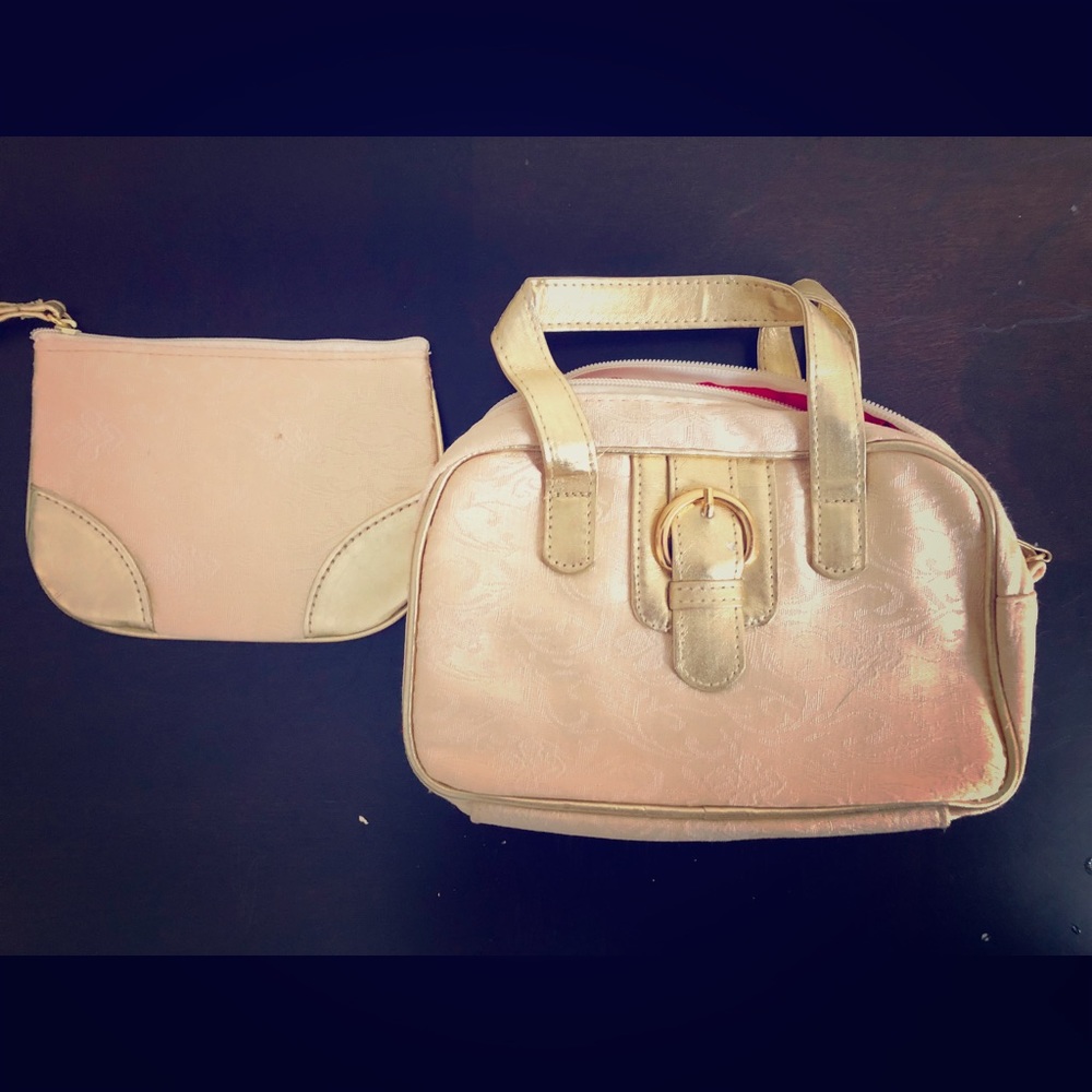 New Elizabeth Arden cosmetic case